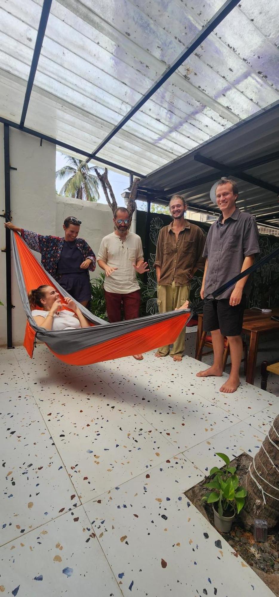 Hammock Hostels - Bandra Mumbai  Buitenkant foto